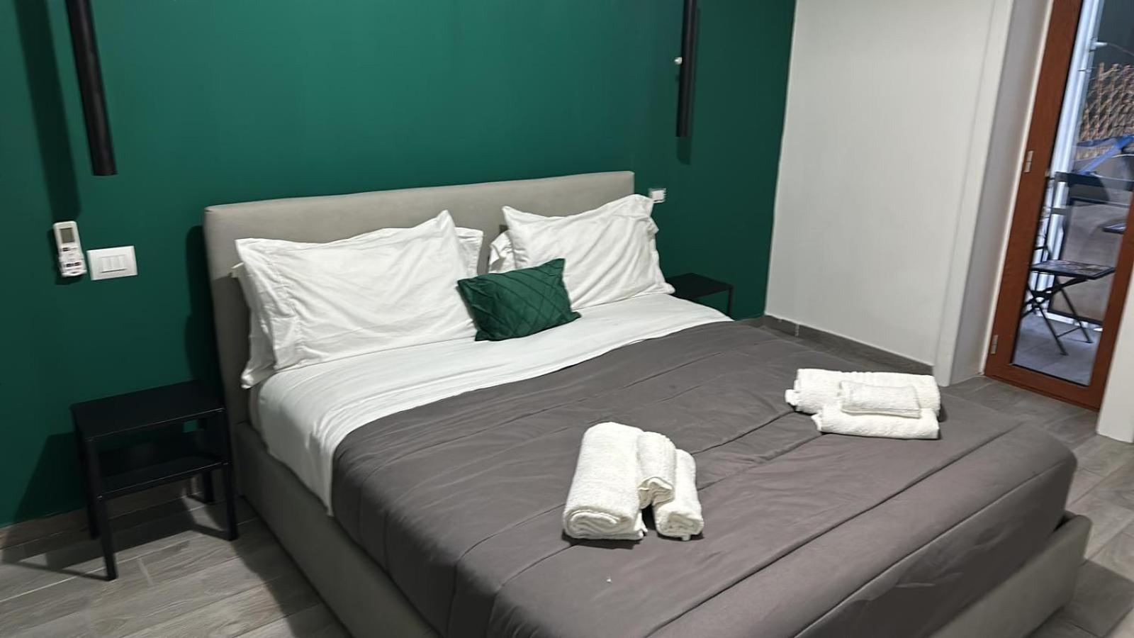 Center Suite Sorrento Baby 2 Eksteriør billede