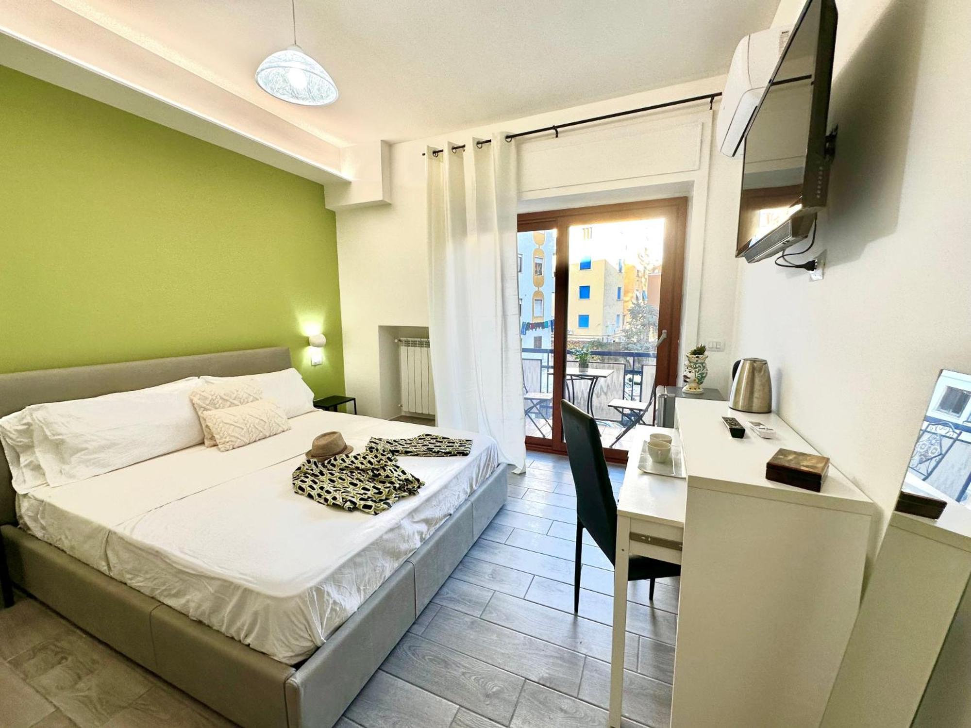 Center Suite Sorrento Baby 2 Eksteriør billede